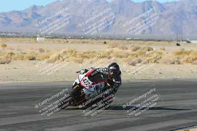 media/Jan-10-2025-CVMA Friday Practice (Fri) [[489e0da257]]/Group 4 and Trackday/Session 2 (Turn 4 Inside)/